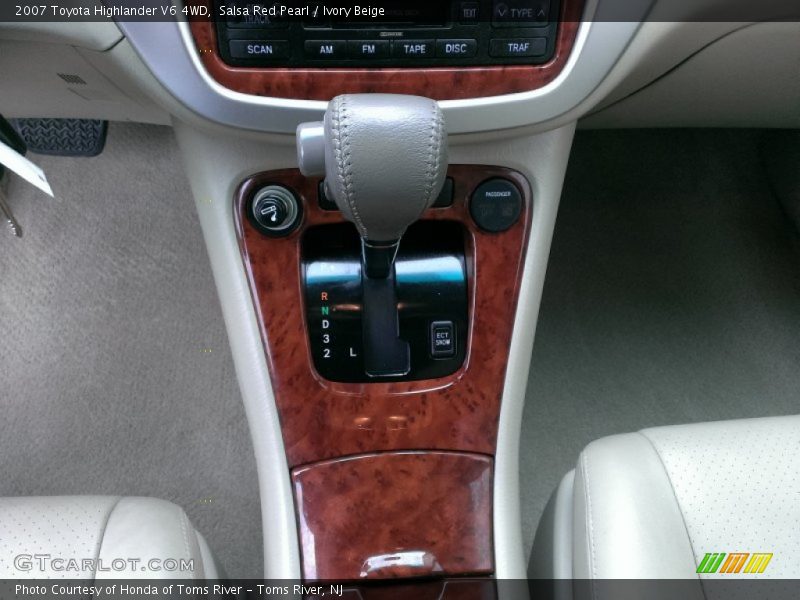 Salsa Red Pearl / Ivory Beige 2007 Toyota Highlander V6 4WD