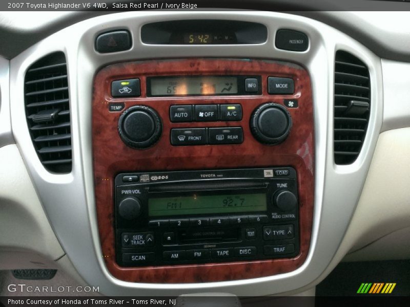 Salsa Red Pearl / Ivory Beige 2007 Toyota Highlander V6 4WD