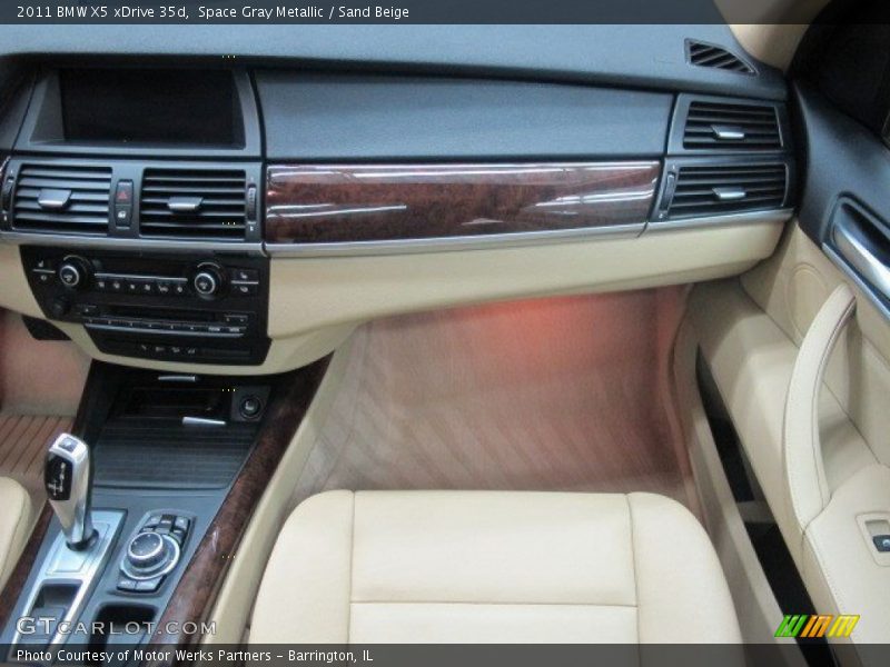 Space Gray Metallic / Sand Beige 2011 BMW X5 xDrive 35d