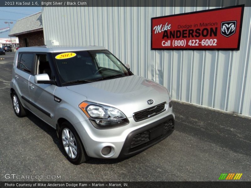Bright Silver / Black Cloth 2013 Kia Soul 1.6