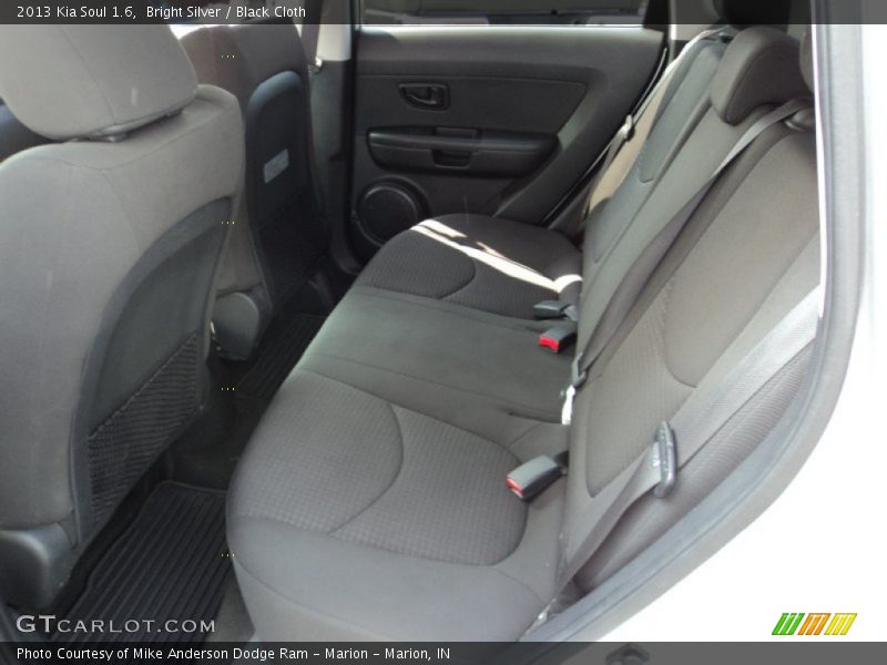 Bright Silver / Black Cloth 2013 Kia Soul 1.6