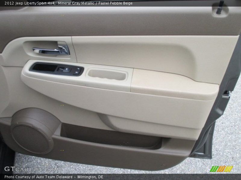 Mineral Gray Metallic / Pastel Pebble Beige 2012 Jeep Liberty Sport 4x4