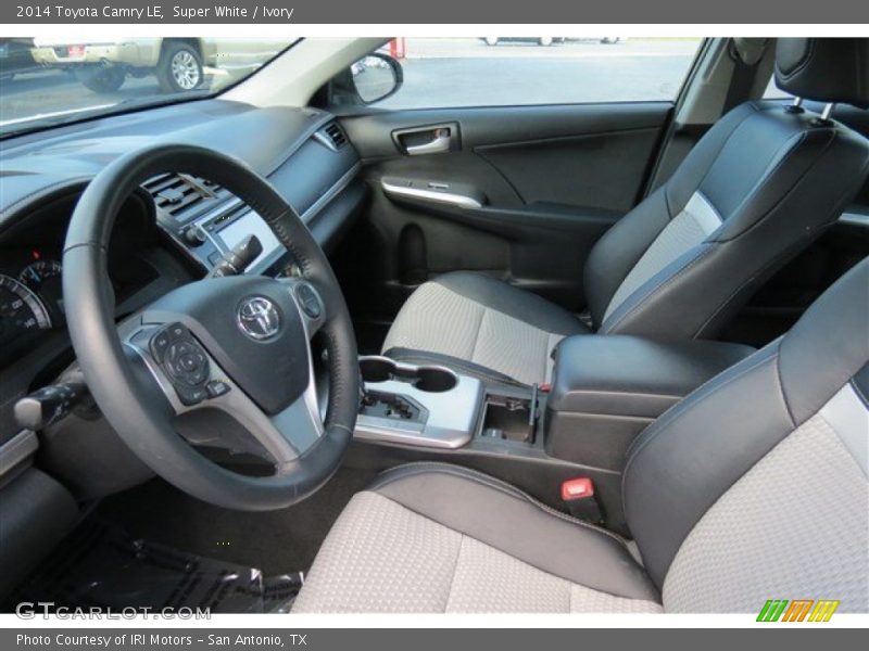 Super White / Ivory 2014 Toyota Camry LE