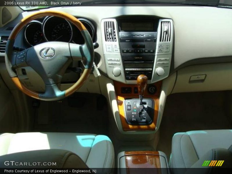 Black Onyx / Ivory 2006 Lexus RX 330 AWD