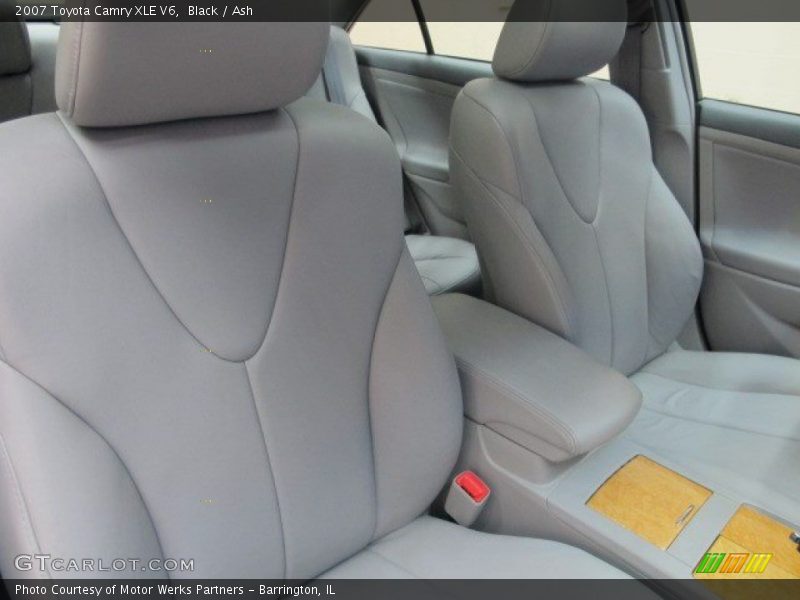 Black / Ash 2007 Toyota Camry XLE V6