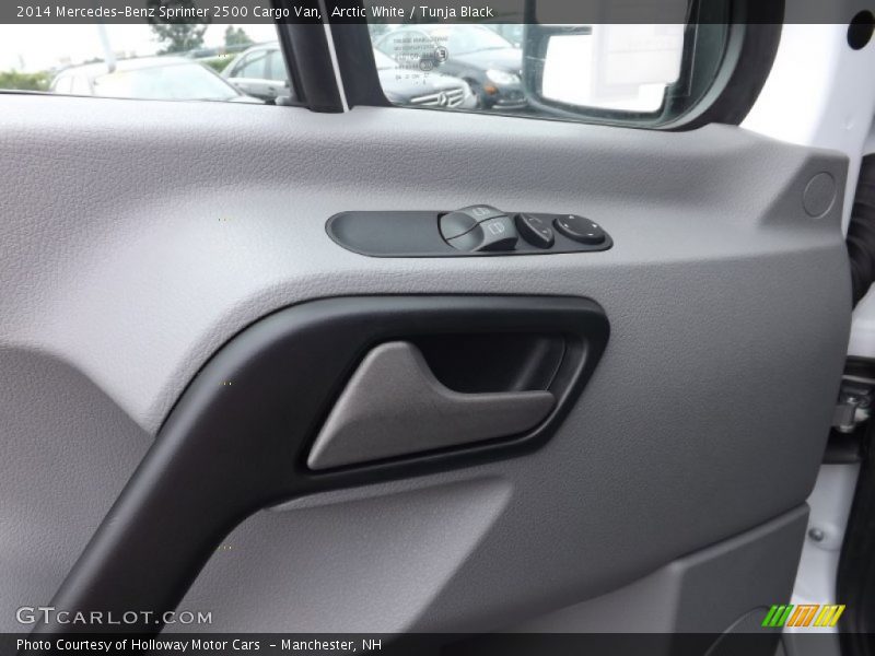 Arctic White / Tunja Black 2014 Mercedes-Benz Sprinter 2500 Cargo Van