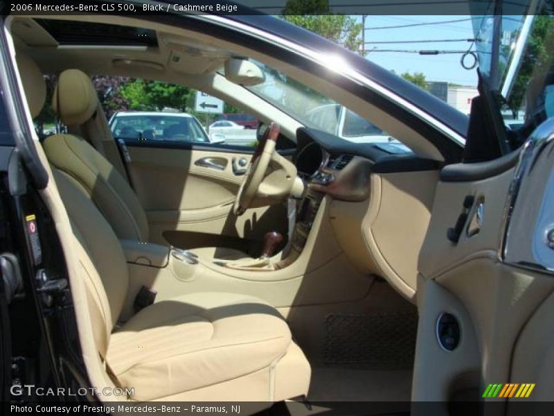 Black / Cashmere Beige 2006 Mercedes-Benz CLS 500