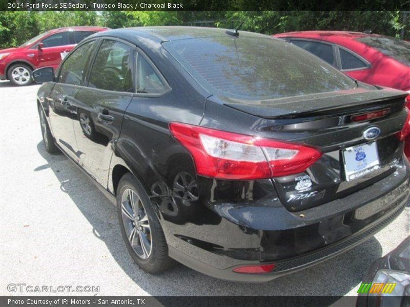 Tuxedo Black / Charcoal Black 2014 Ford Focus SE Sedan