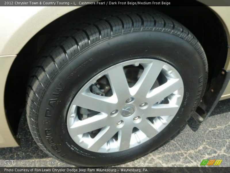 Cashmere Pearl / Dark Frost Beige/Medium Frost Beige 2012 Chrysler Town & Country Touring - L