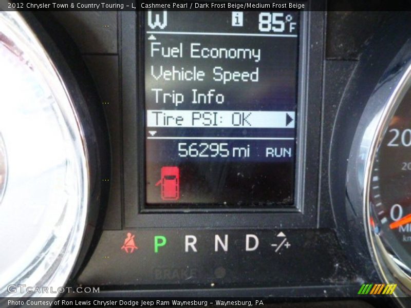 Cashmere Pearl / Dark Frost Beige/Medium Frost Beige 2012 Chrysler Town & Country Touring - L