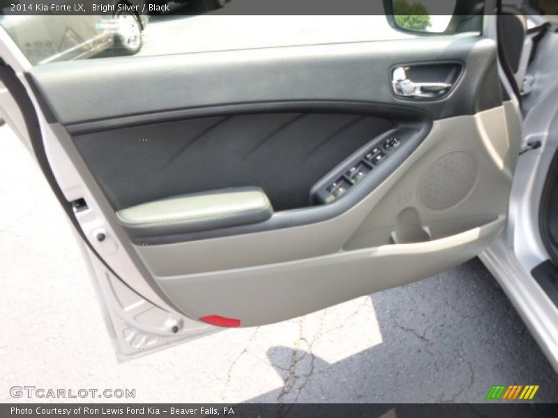 Bright Silver / Black 2014 Kia Forte LX
