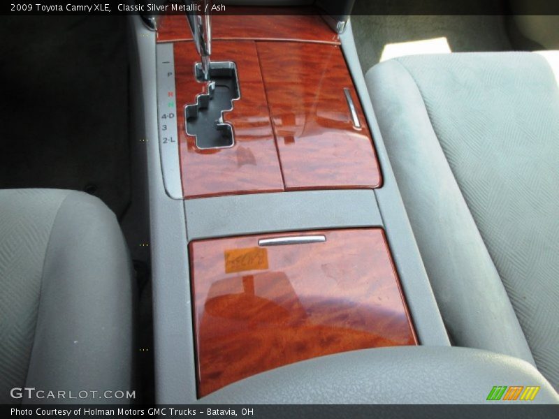 Classic Silver Metallic / Ash 2009 Toyota Camry XLE