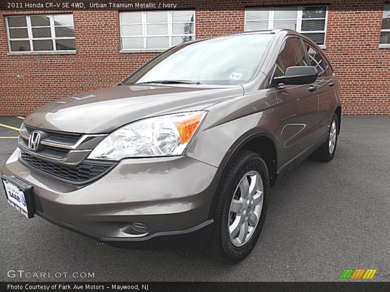 Urban Titanium Metallic / Ivory 2011 Honda CR-V SE 4WD