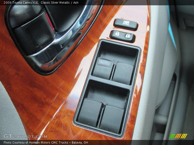 Classic Silver Metallic / Ash 2009 Toyota Camry XLE