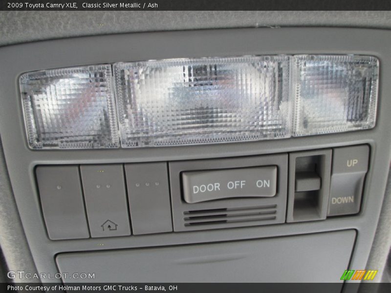 Classic Silver Metallic / Ash 2009 Toyota Camry XLE