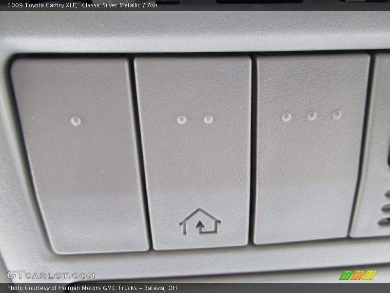 Classic Silver Metallic / Ash 2009 Toyota Camry XLE