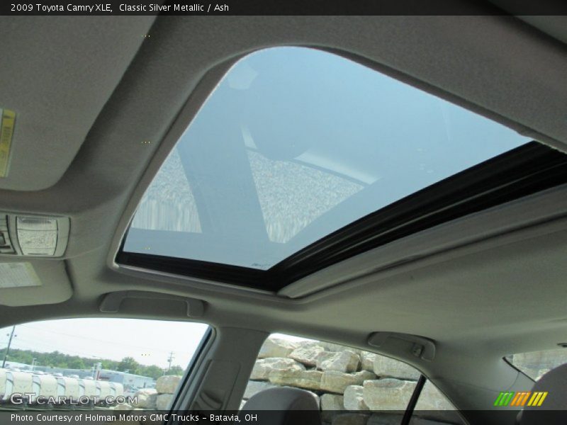 Classic Silver Metallic / Ash 2009 Toyota Camry XLE
