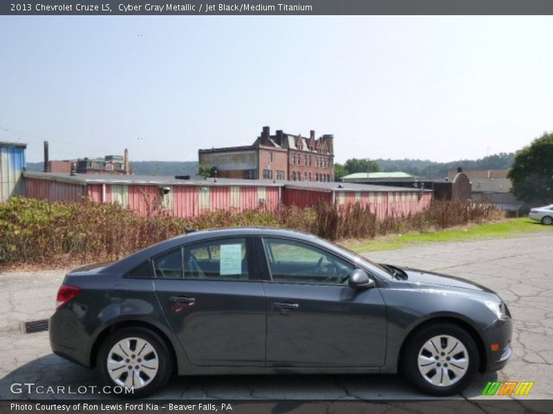 Cyber Gray Metallic / Jet Black/Medium Titanium 2013 Chevrolet Cruze LS