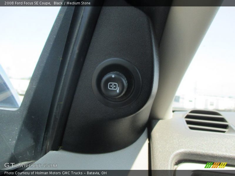 Black / Medium Stone 2008 Ford Focus SE Coupe