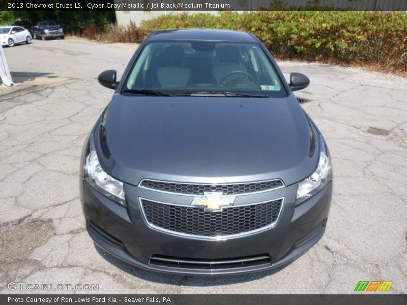 Cyber Gray Metallic / Jet Black/Medium Titanium 2013 Chevrolet Cruze LS