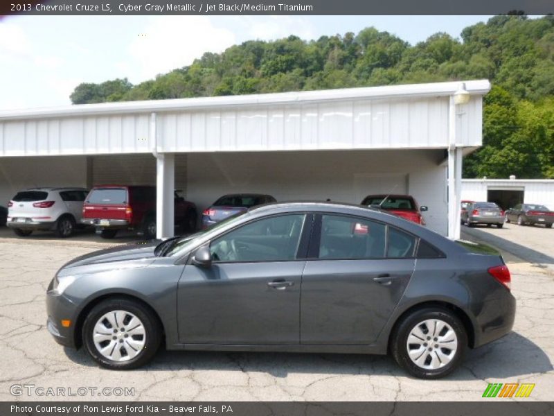 Cyber Gray Metallic / Jet Black/Medium Titanium 2013 Chevrolet Cruze LS