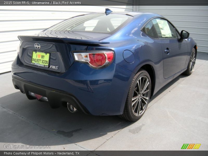 Ultramarine / Black/Red Accents 2015 Scion FR-S