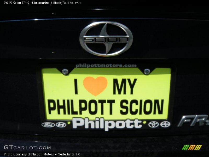 Ultramarine / Black/Red Accents 2015 Scion FR-S