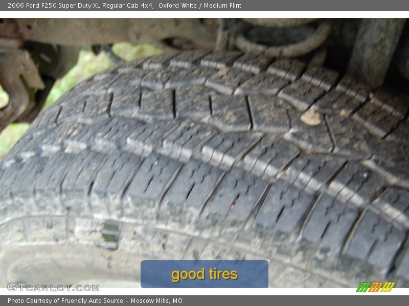 Oxford White / Medium Flint 2006 Ford F250 Super Duty XL Regular Cab 4x4