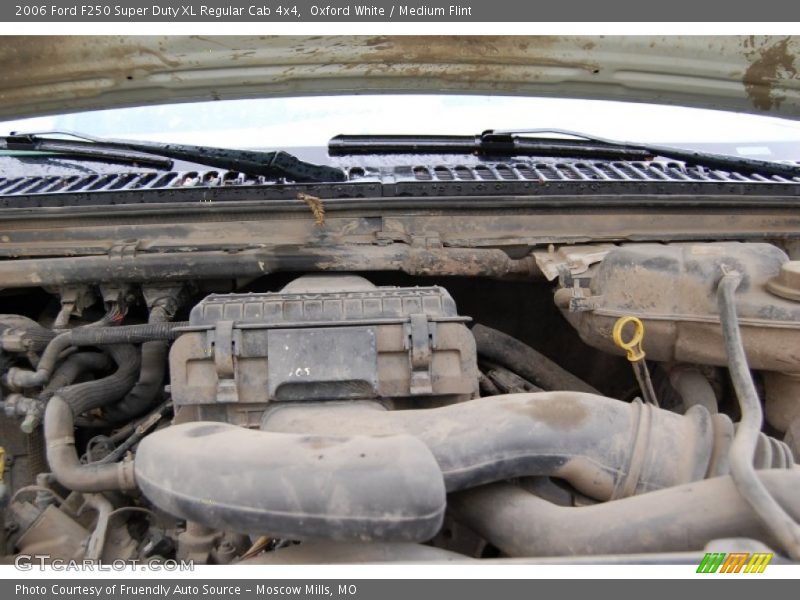 Oxford White / Medium Flint 2006 Ford F250 Super Duty XL Regular Cab 4x4
