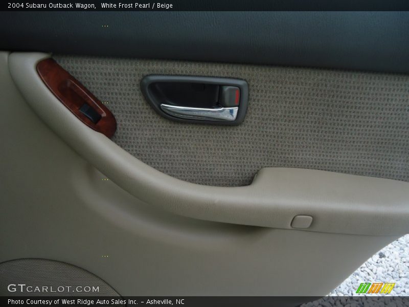 White Frost Pearl / Beige 2004 Subaru Outback Wagon