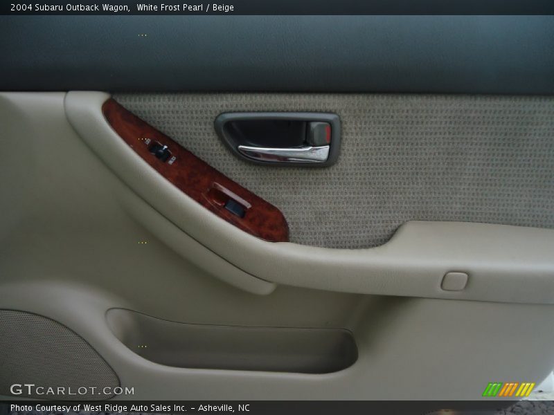 White Frost Pearl / Beige 2004 Subaru Outback Wagon