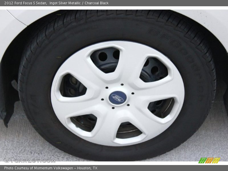 Ingot Silver Metallic / Charcoal Black 2012 Ford Focus S Sedan