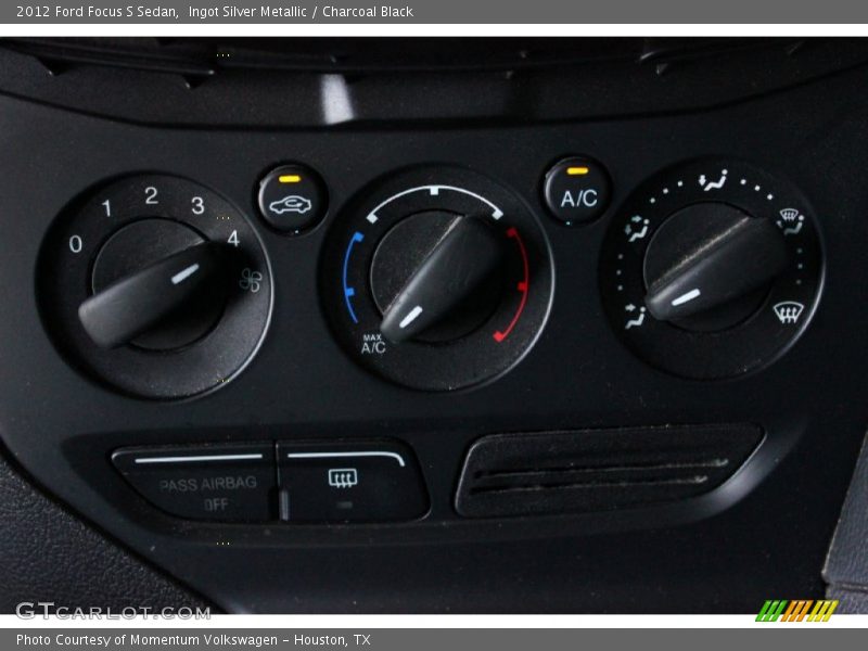 Ingot Silver Metallic / Charcoal Black 2012 Ford Focus S Sedan