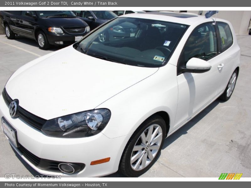 Candy White / Titan Black 2011 Volkswagen Golf 2 Door TDI