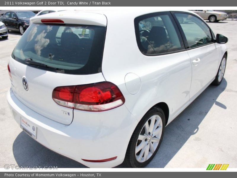 Candy White / Titan Black 2011 Volkswagen Golf 2 Door TDI
