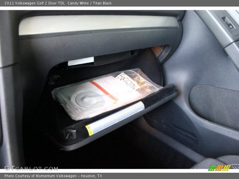 Candy White / Titan Black 2011 Volkswagen Golf 2 Door TDI