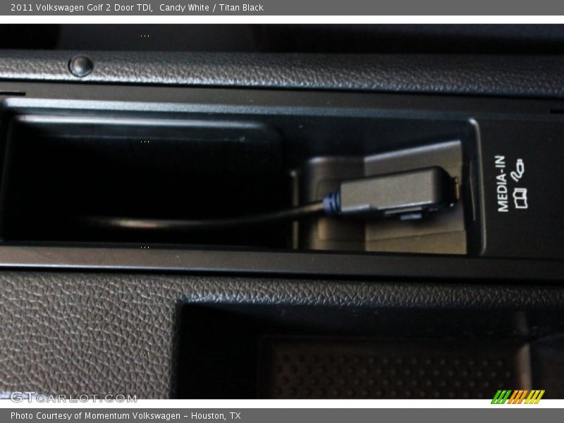 Candy White / Titan Black 2011 Volkswagen Golf 2 Door TDI