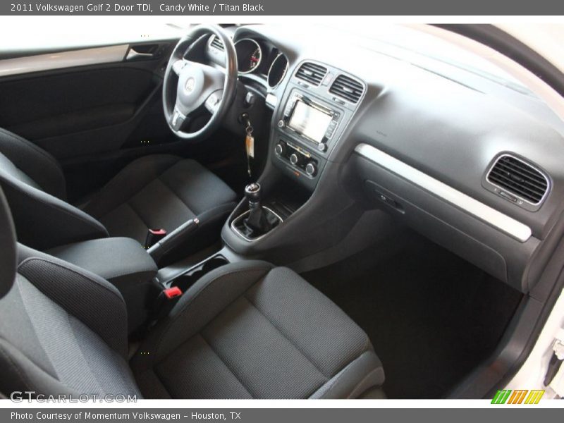 Candy White / Titan Black 2011 Volkswagen Golf 2 Door TDI