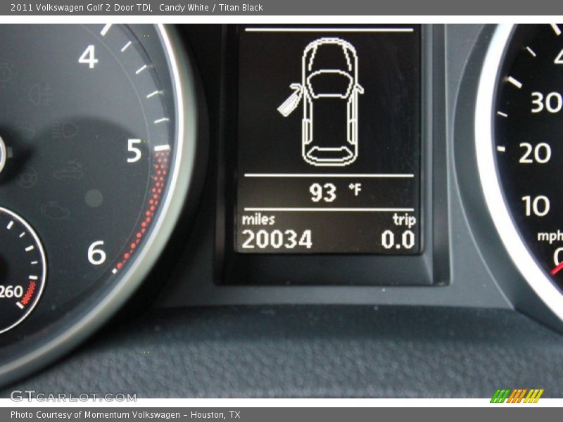 Candy White / Titan Black 2011 Volkswagen Golf 2 Door TDI