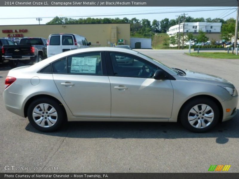 Champagne Silver Metallic / Jet Black/Medium Titanium 2014 Chevrolet Cruze LS