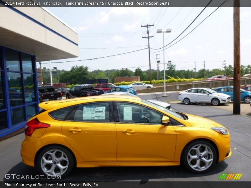 Tangerine Scream / ST Charcoal Black Recaro Sport Seats 2014 Ford Focus ST Hatchback