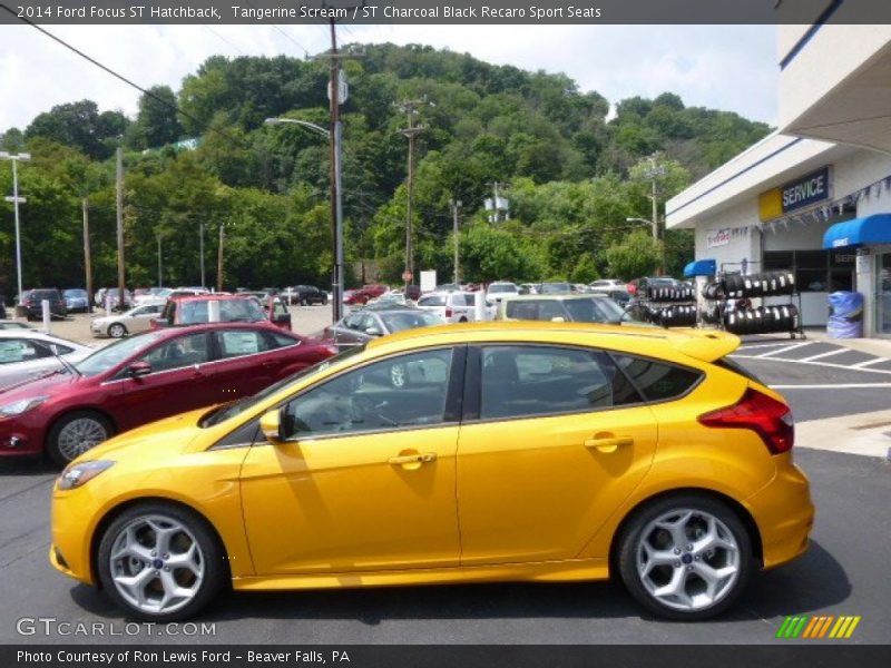 Tangerine Scream / ST Charcoal Black Recaro Sport Seats 2014 Ford Focus ST Hatchback