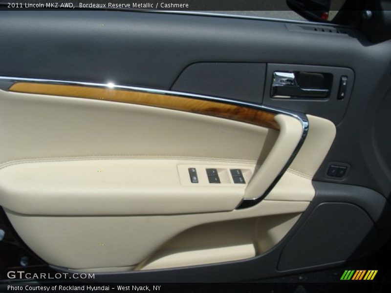 Bordeaux Reserve Metallic / Cashmere 2011 Lincoln MKZ AWD
