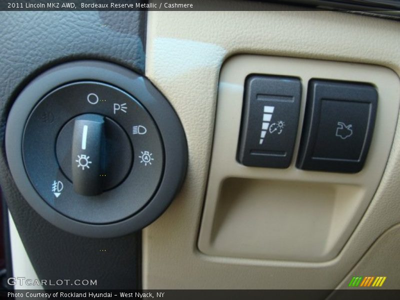 Bordeaux Reserve Metallic / Cashmere 2011 Lincoln MKZ AWD