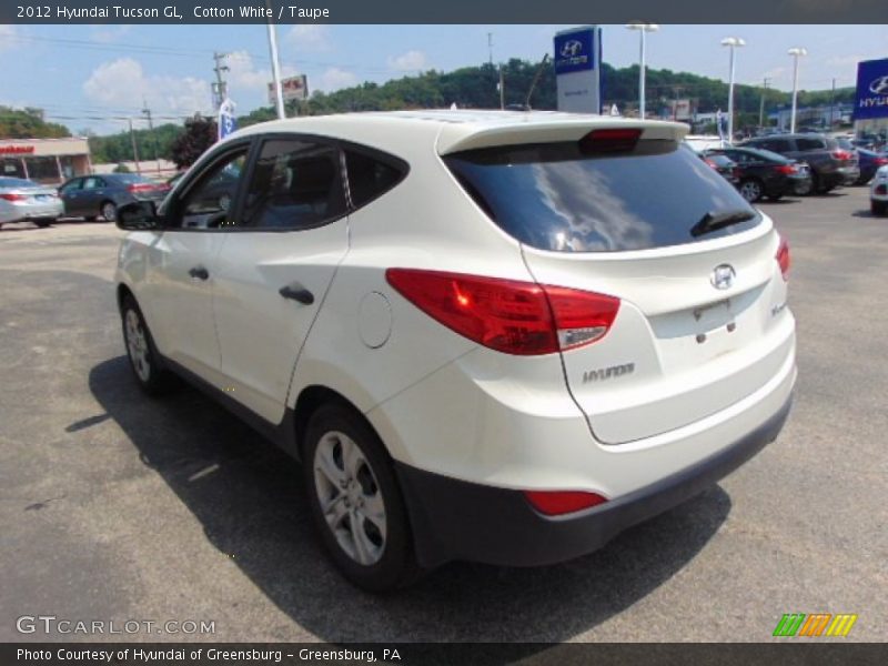 Cotton White / Taupe 2012 Hyundai Tucson GL