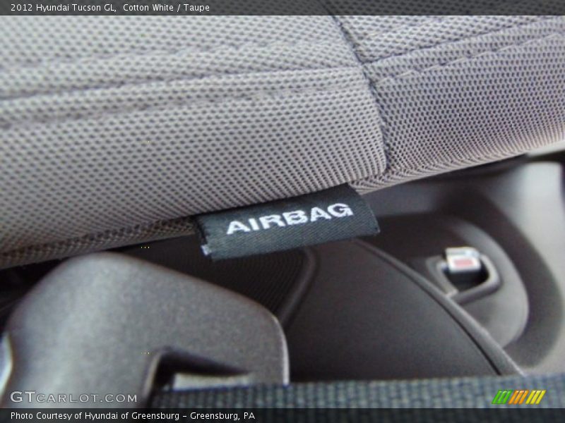 Cotton White / Taupe 2012 Hyundai Tucson GL