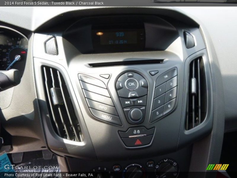 Tuxedo Black / Charcoal Black 2014 Ford Focus S Sedan