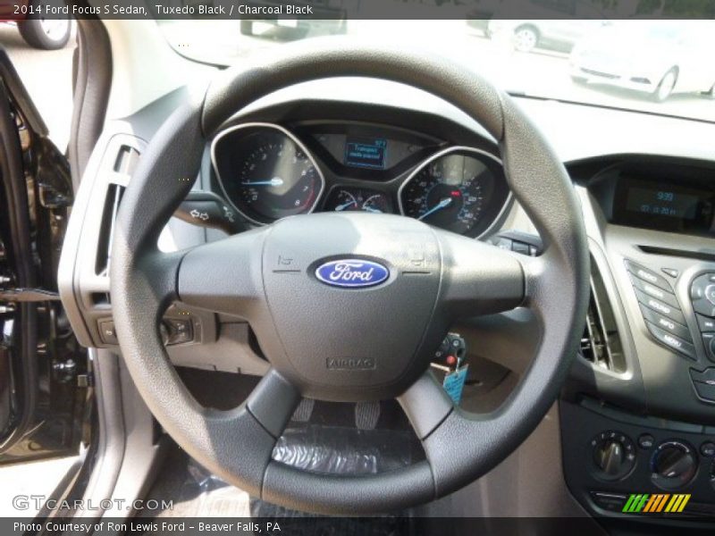Tuxedo Black / Charcoal Black 2014 Ford Focus S Sedan