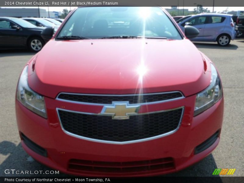 Red Hot / Jet Black/Medium Titanium 2014 Chevrolet Cruze LS