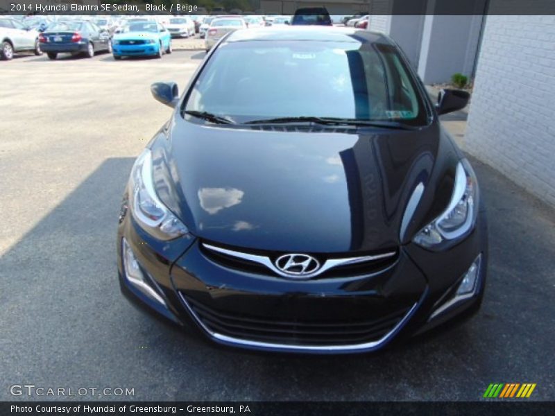 Black / Beige 2014 Hyundai Elantra SE Sedan